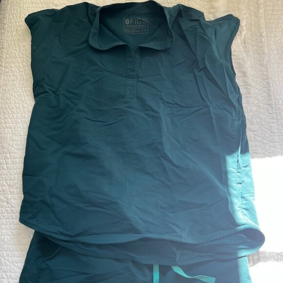 SET: Figs Rafaella  Caribbean Blue Top (XS) and Zamora Jogger Bottoms (M) - Picture 2 of 4